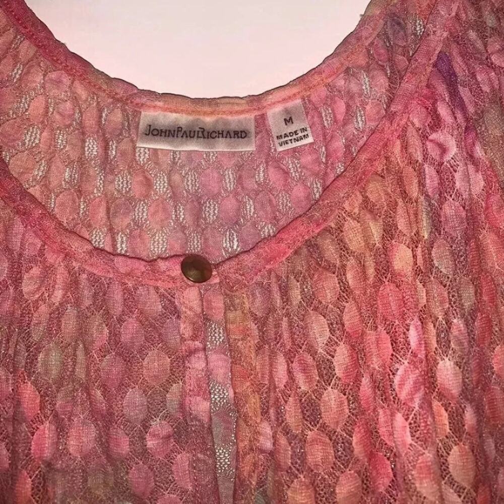 Beautiful blouse - Picture 2 of 2